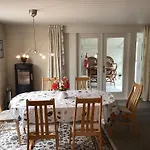 6 Person In * Ansager